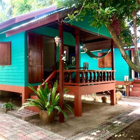 Free Concept Beach Resort Srithanu Luaran gambar