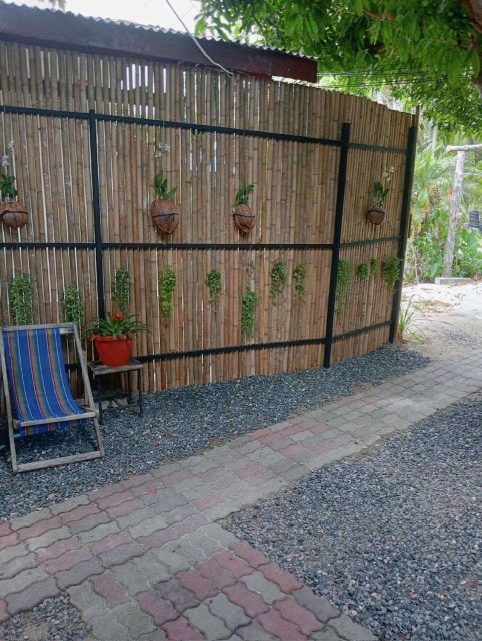 Free Concept Beach Resort Srithanu Luaran gambar