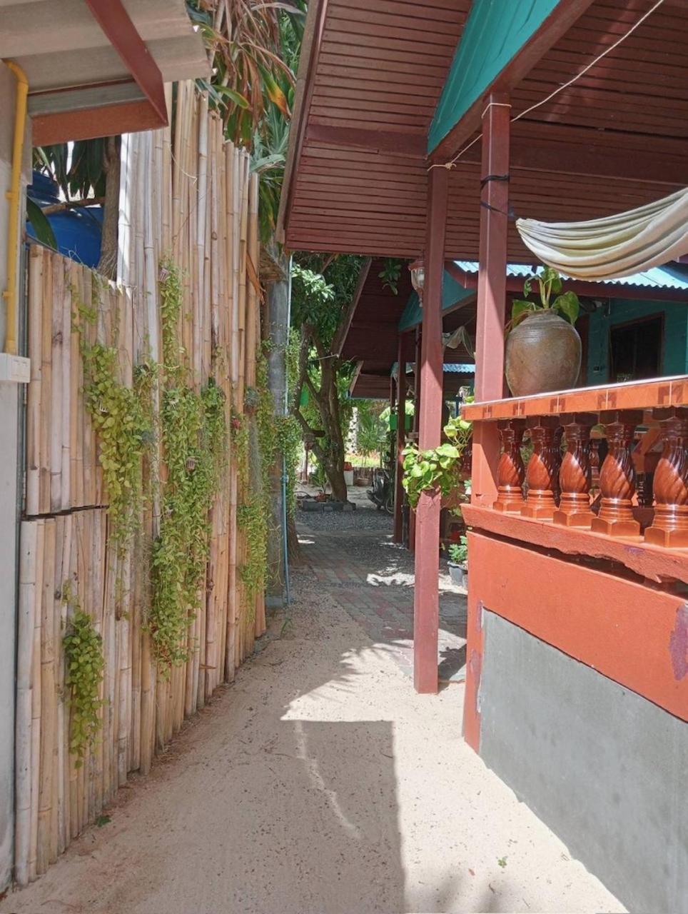 Free Concept Beach Resort Srithanu Luaran gambar